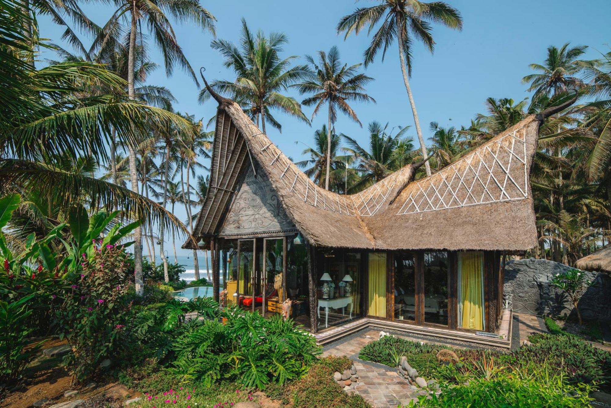 Beachfront Laut *